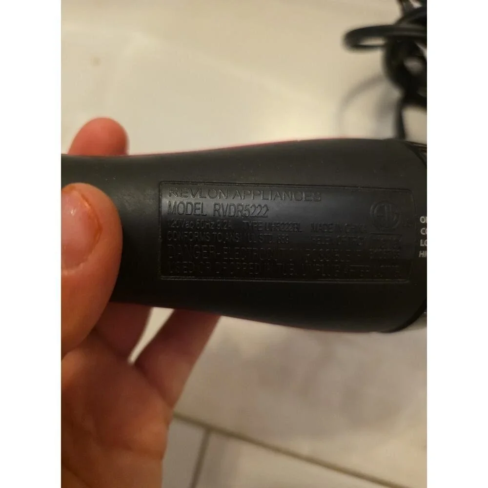 REVLON One-Step Hair Dryer‎ & Volumizer Titanium Max Edition RVDR5282 B3